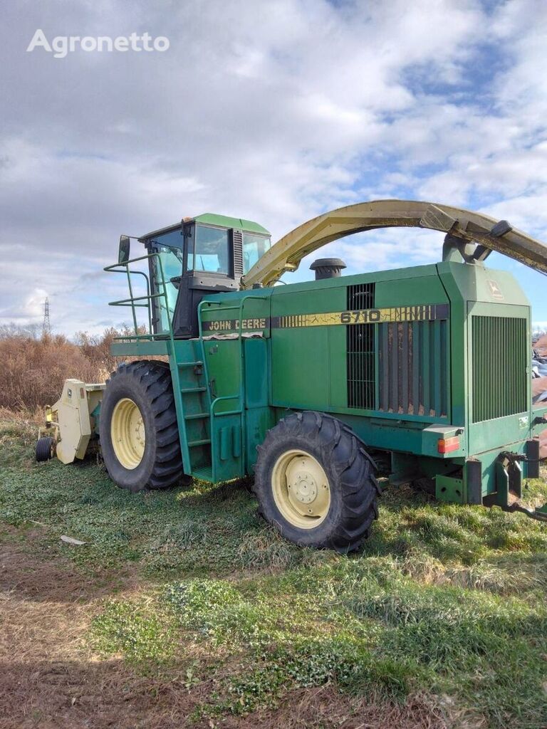 John Deere 6710 Mototraktor