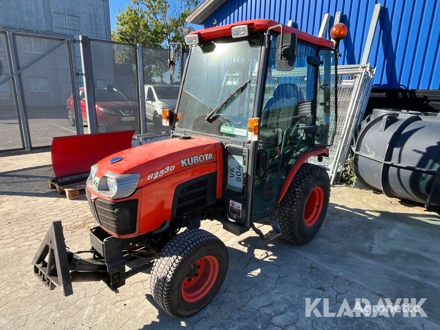 мототрактор Kubota B2530