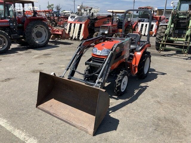 Kubota TRACTOR(Kubota) moto tractor