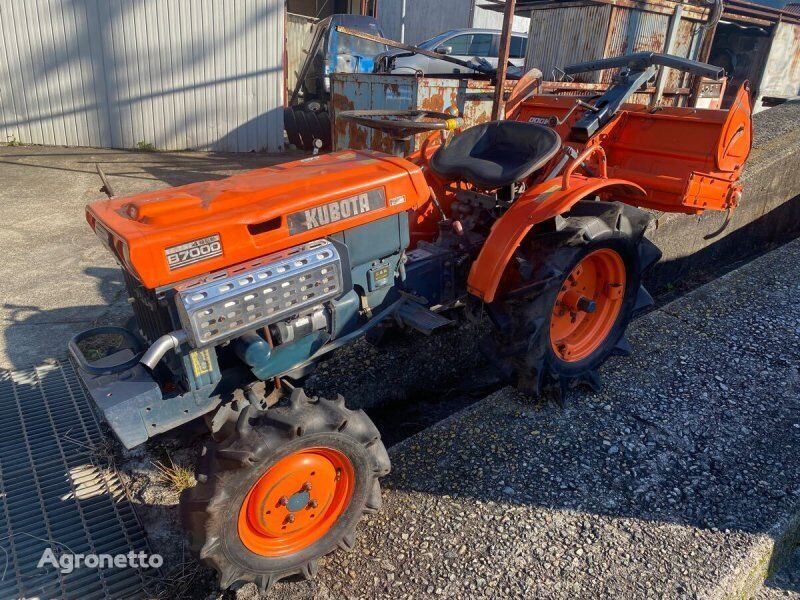 мототрактор Kubota TRACTOR(Kubota)