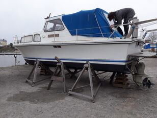 Oxel&ouml; 27 yate a motor