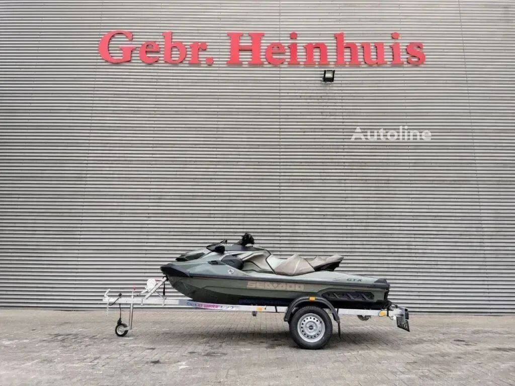 Motorová jachta Sea-Doo GTX 300 Limited Rotax Metallic Sage New and Unused! - Autoline