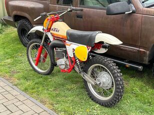 KTM 250cc GS moto