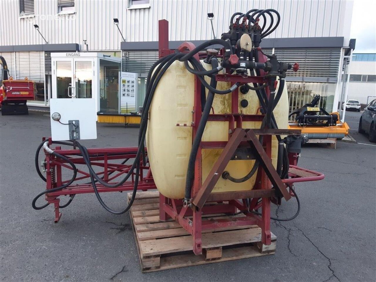 Hardi LXY 600 nošena prskalica