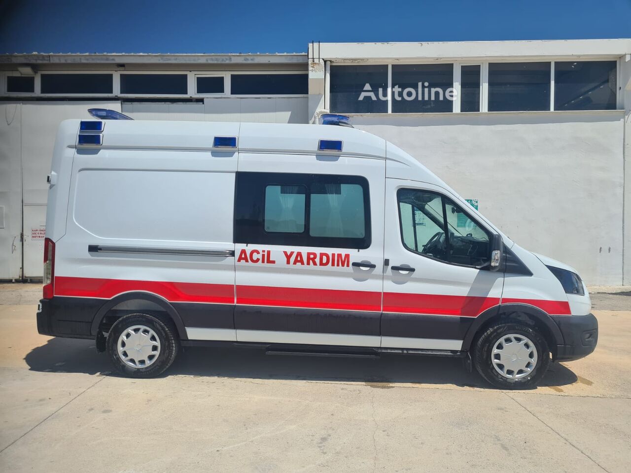 Ambulance Ford neuve - Autoline