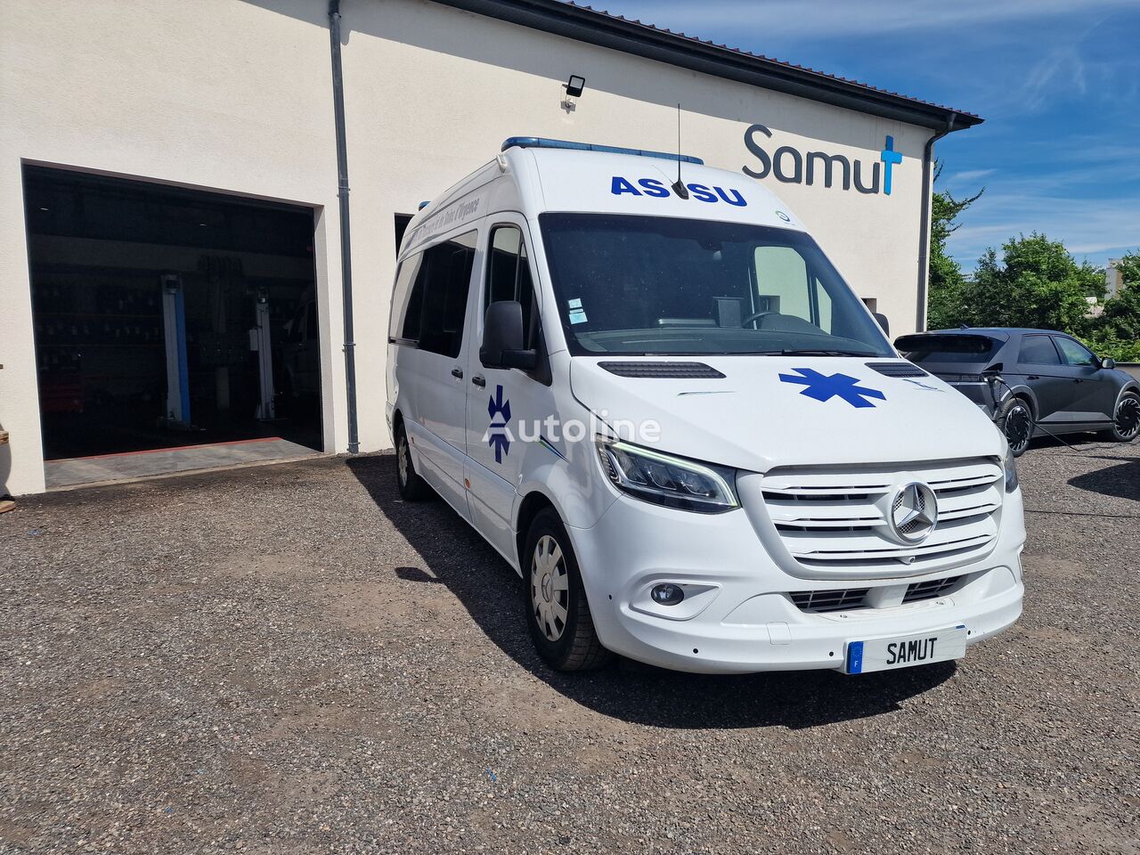 машина швидкої допомоги Mercedes-Benz Sprinter