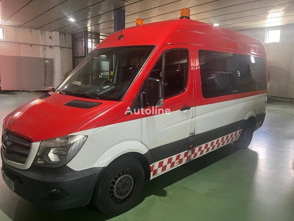 구급차 Mercedes-Benz Sprinter 313 cdi AMBULANCIA A2