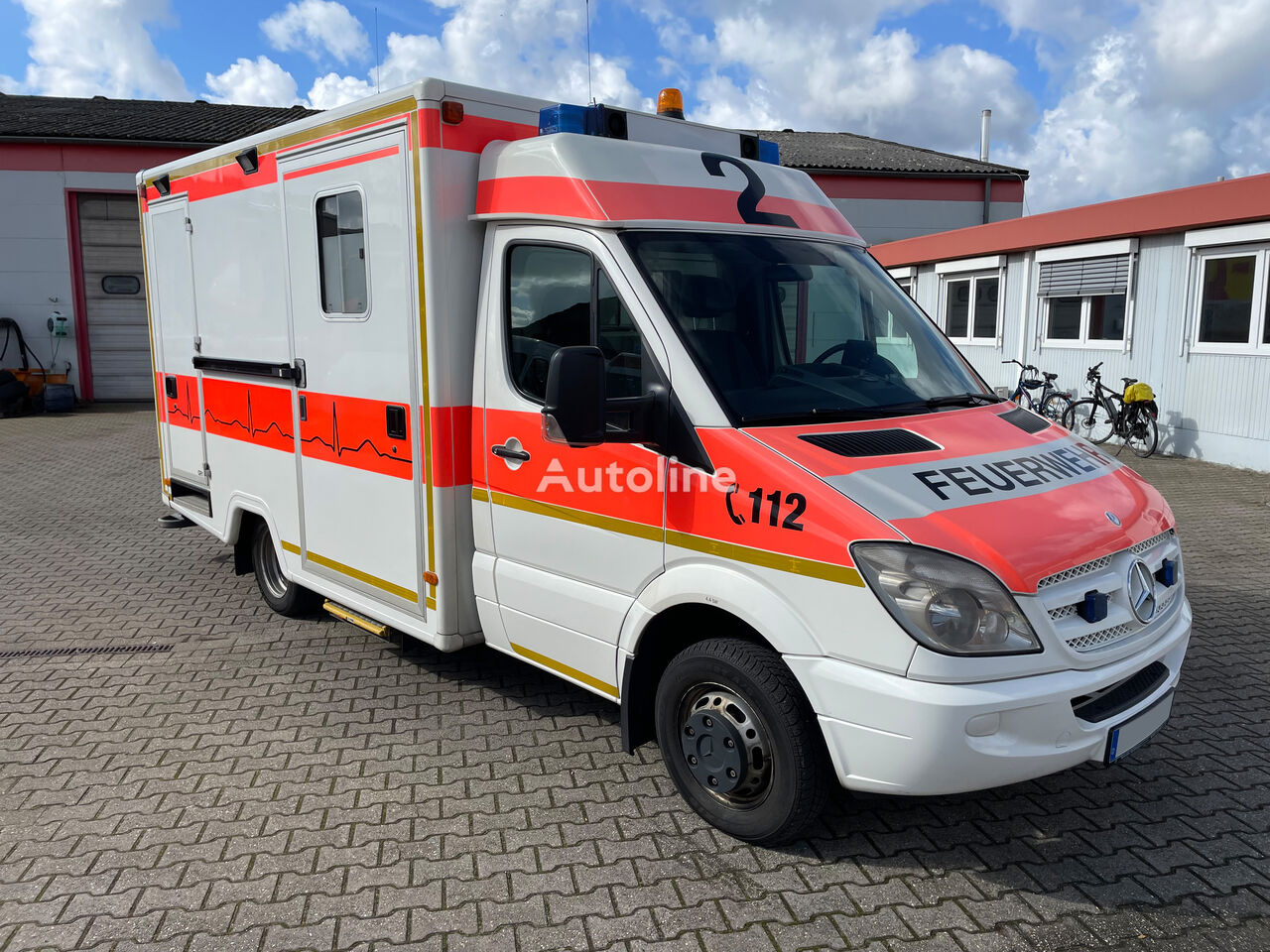 Mercedes-Benz Sprinter 516D ambulancia