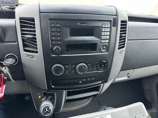 Mercedes-Benz Sprinter 519 RTW / 4x4 Allrad / WAS Trage ambulance for sale - Image 17 | Autoline HK Mercedes-Benz Sprinter 519 RTW / 4x4 Allrad / WAS Trage ambulance | Image 17 - Autoline