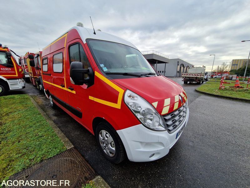 2012 رينو Master-45176510