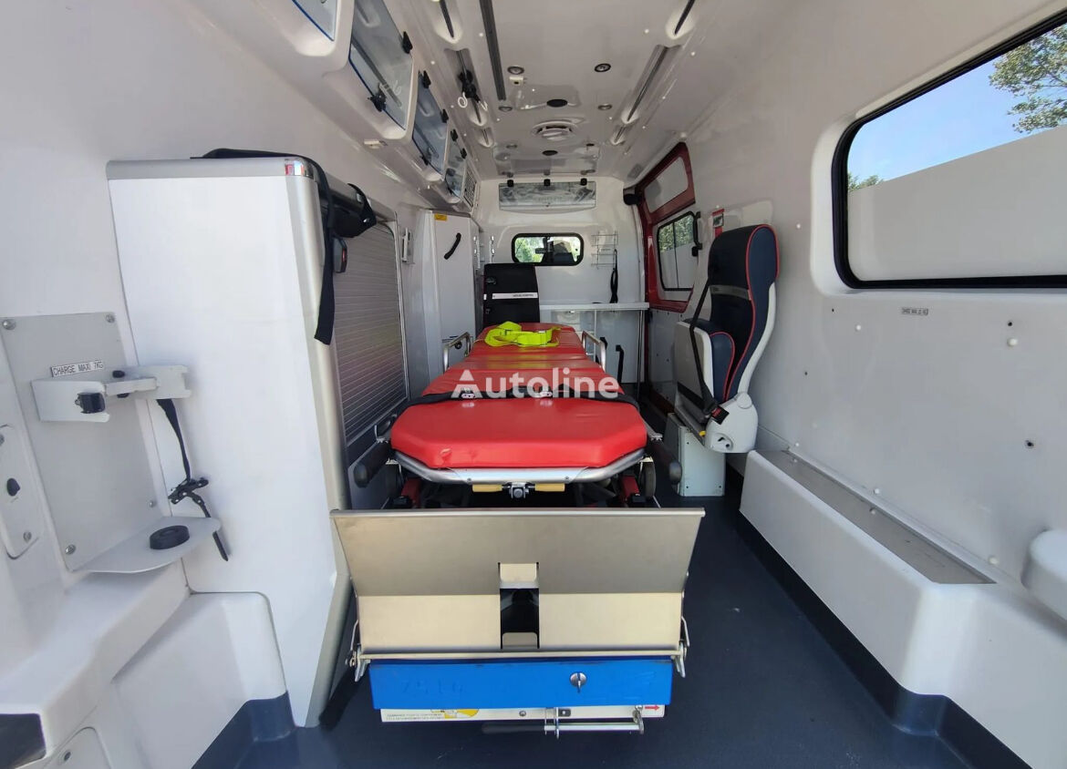 ambulance Renault Master 2,3dci ONLY 186.000km !!! pogotowie karetka ambulans camp