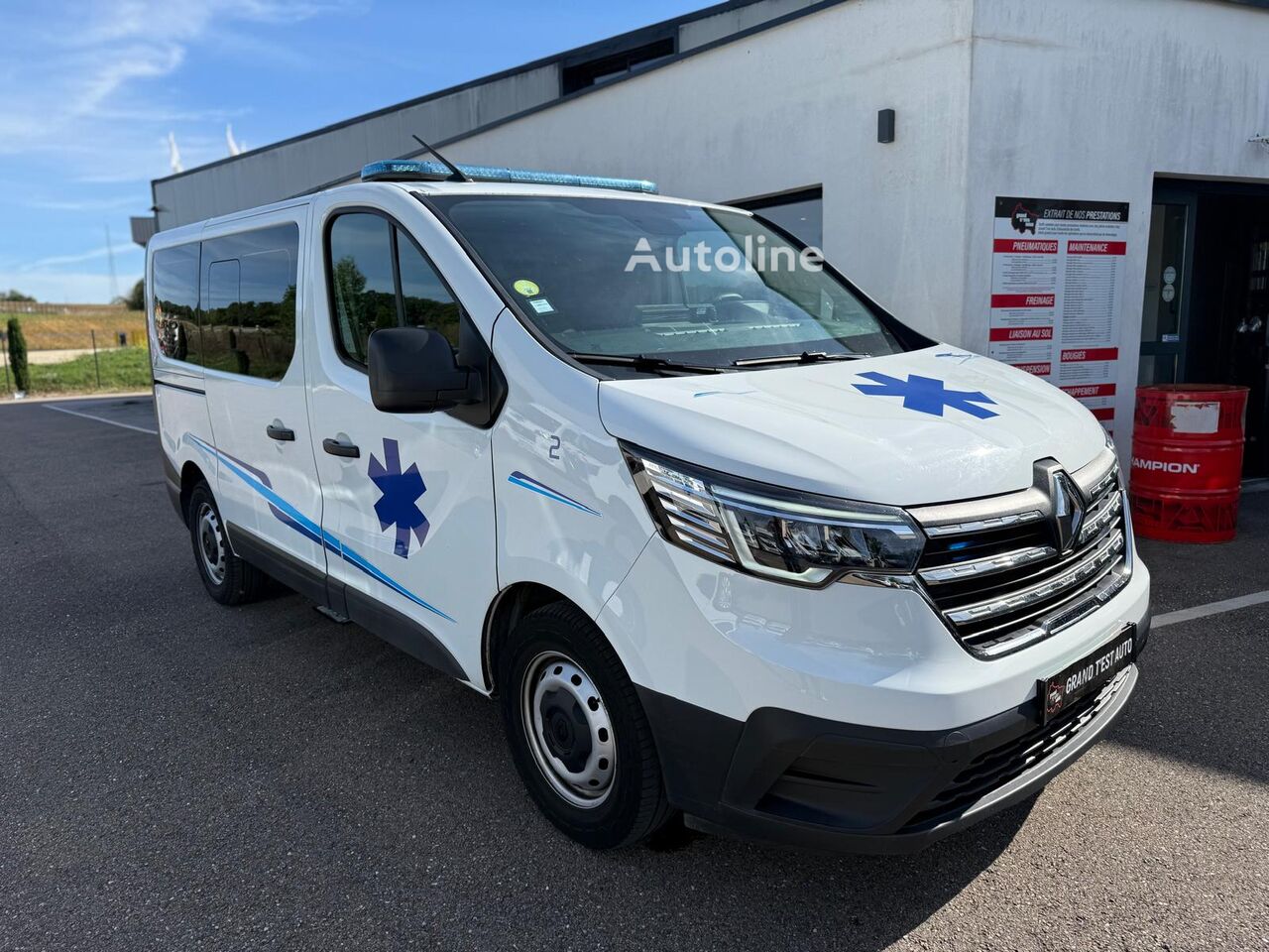 Ambulan Renault Trafic 2L  Les Dauphins dijual | Autoline ID Ambulan Renault Trafic 2L  Les Dauphins - Autoline