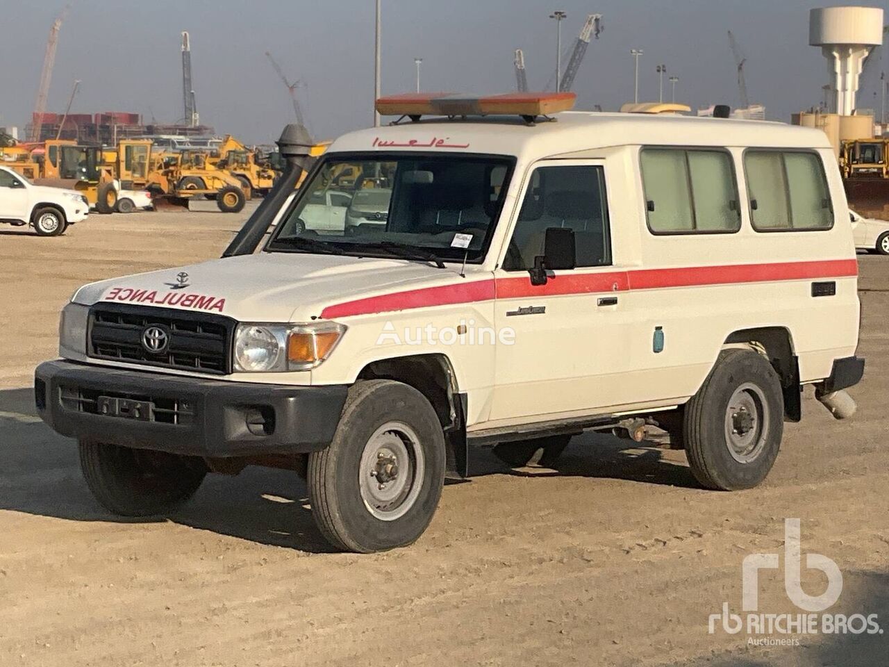 машина скорой помощи Toyota LAND CRUISER 4x4