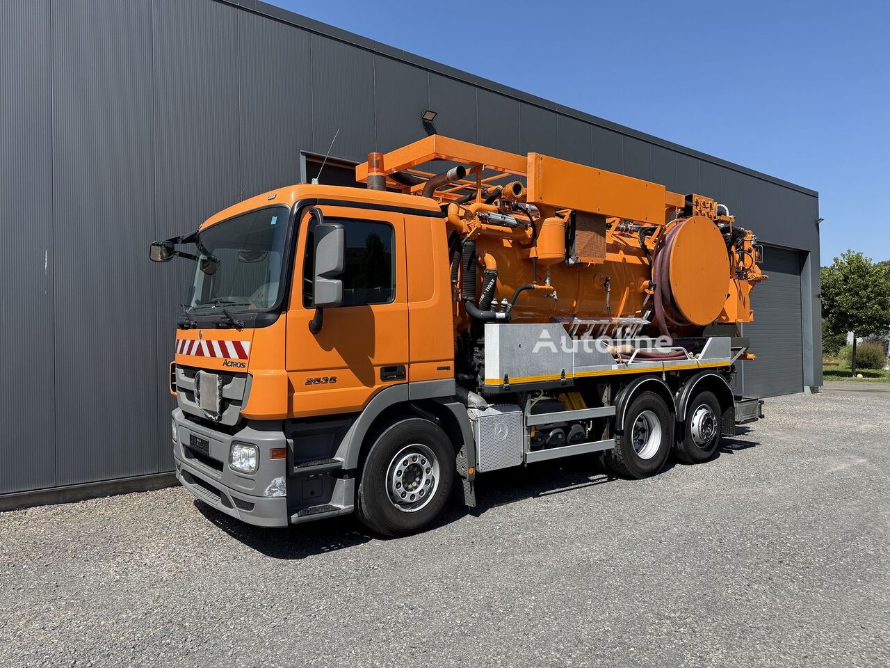 Mercedes-Benz Actros 2536 6x2 NLA Kroll Kombi saugen u. spülen kombinētā kanālu tīrīšanas mašīna - Autoline