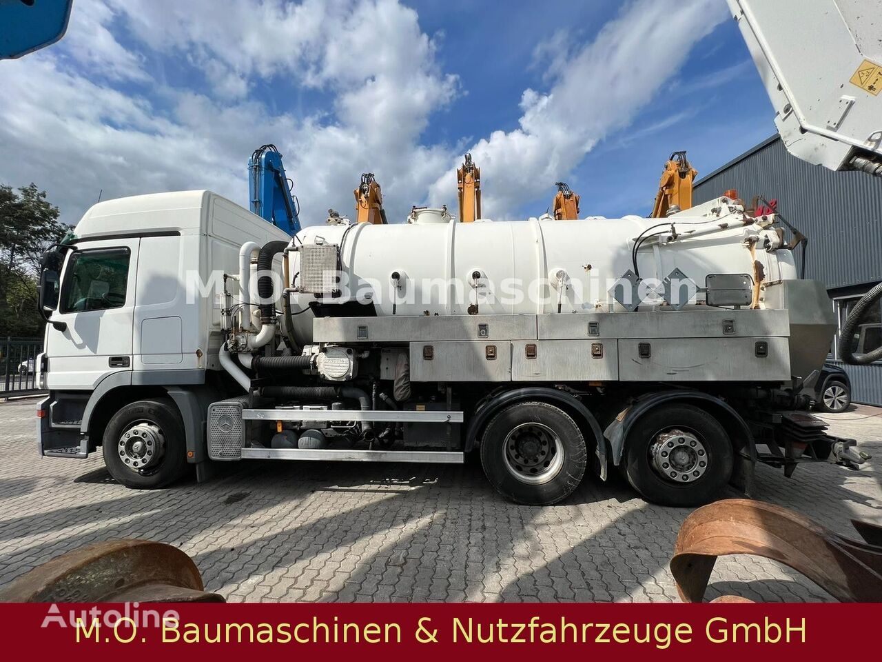 Mercedes-Benz Actros 2541 combination sewer cleaner