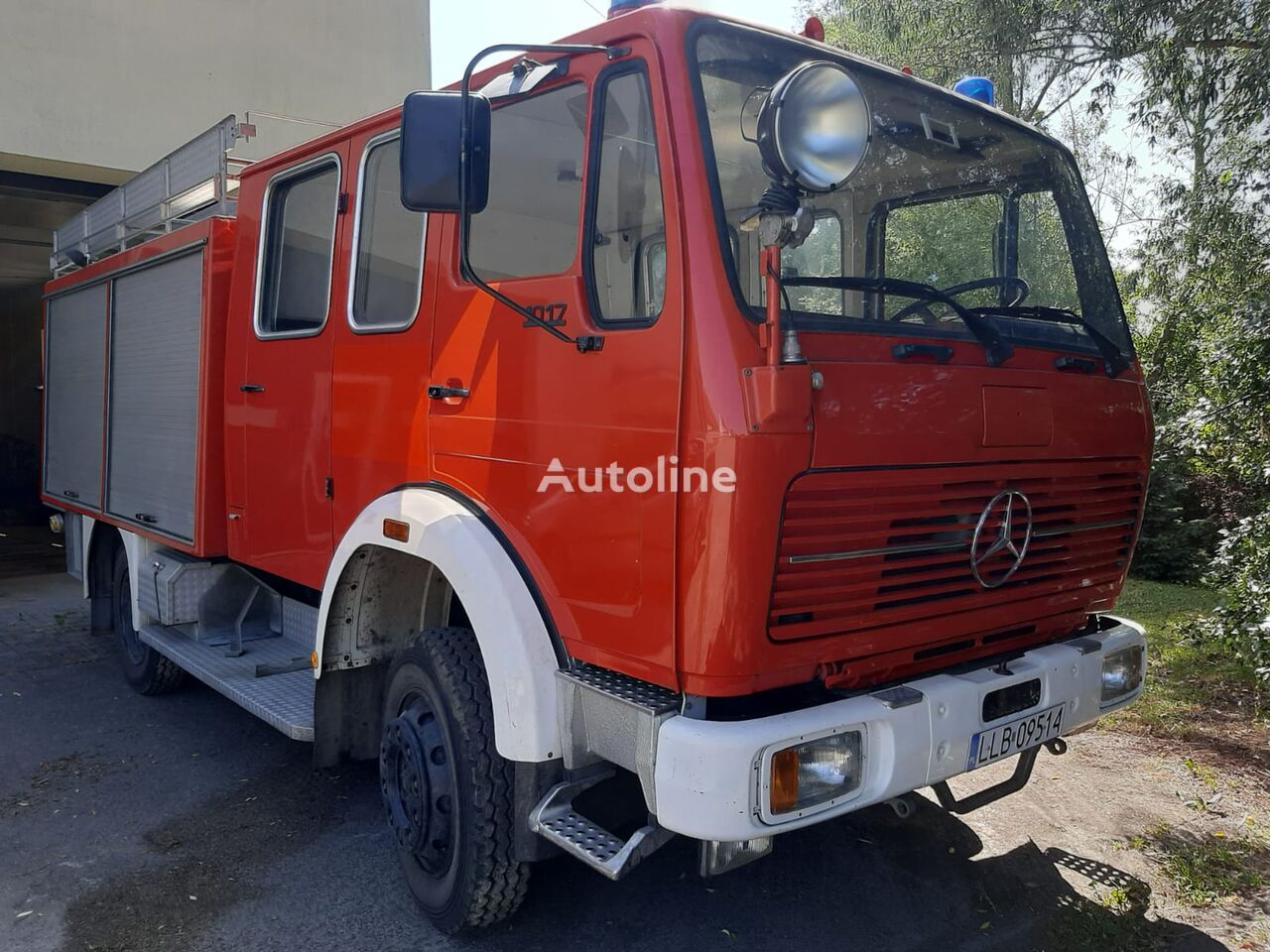 Mercedes-Benz 1017 fire truck