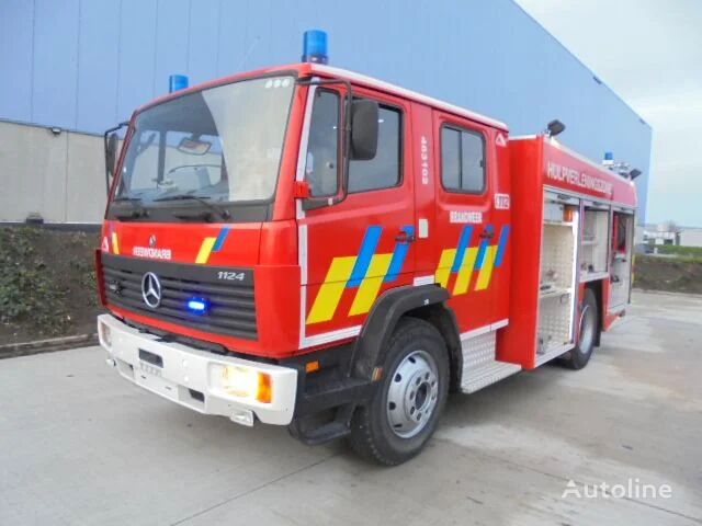 Mercedes-Benz 1124 F camión de bomberos