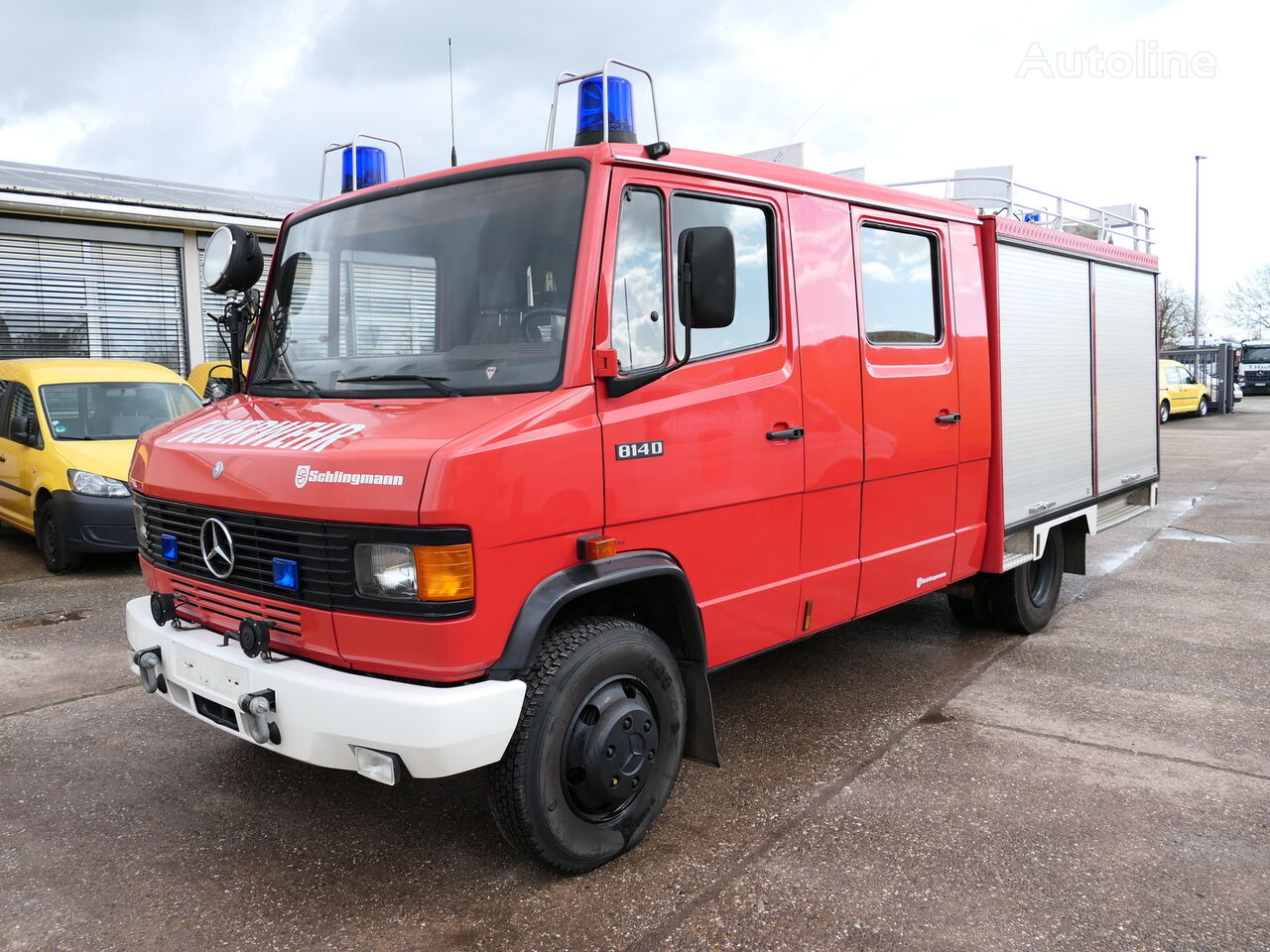 camion de pompiers Mercedes-Benz 814 D LF 8/6 DoKa AHK