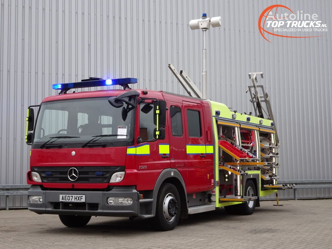 samochód pożarniczy Mercedes-Benz Atego 1325 RHD - Crewcab, Doppelcabine - 1.400 ltr watertank - F