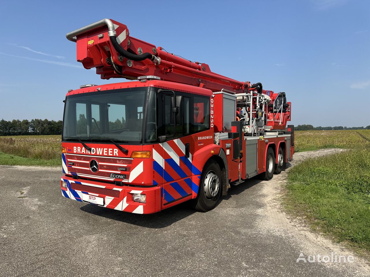 пожарная машина Mercedes-Benz Bronto Skylift F34 RLX Aerial