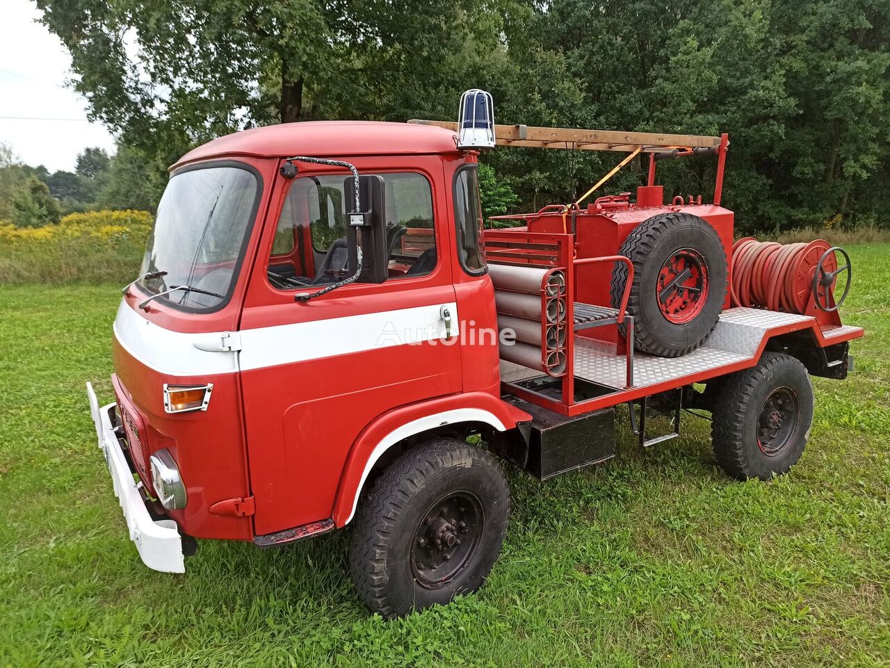 Renault SAVIEM 4x4 TP3 OLDTIMER FIRE TRUCK