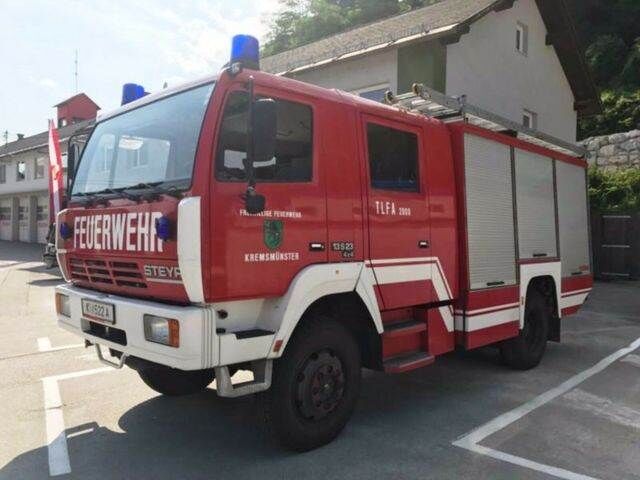 Steyr 13S23 4x4 Feuerwehr 2000 liter Fire brandbil