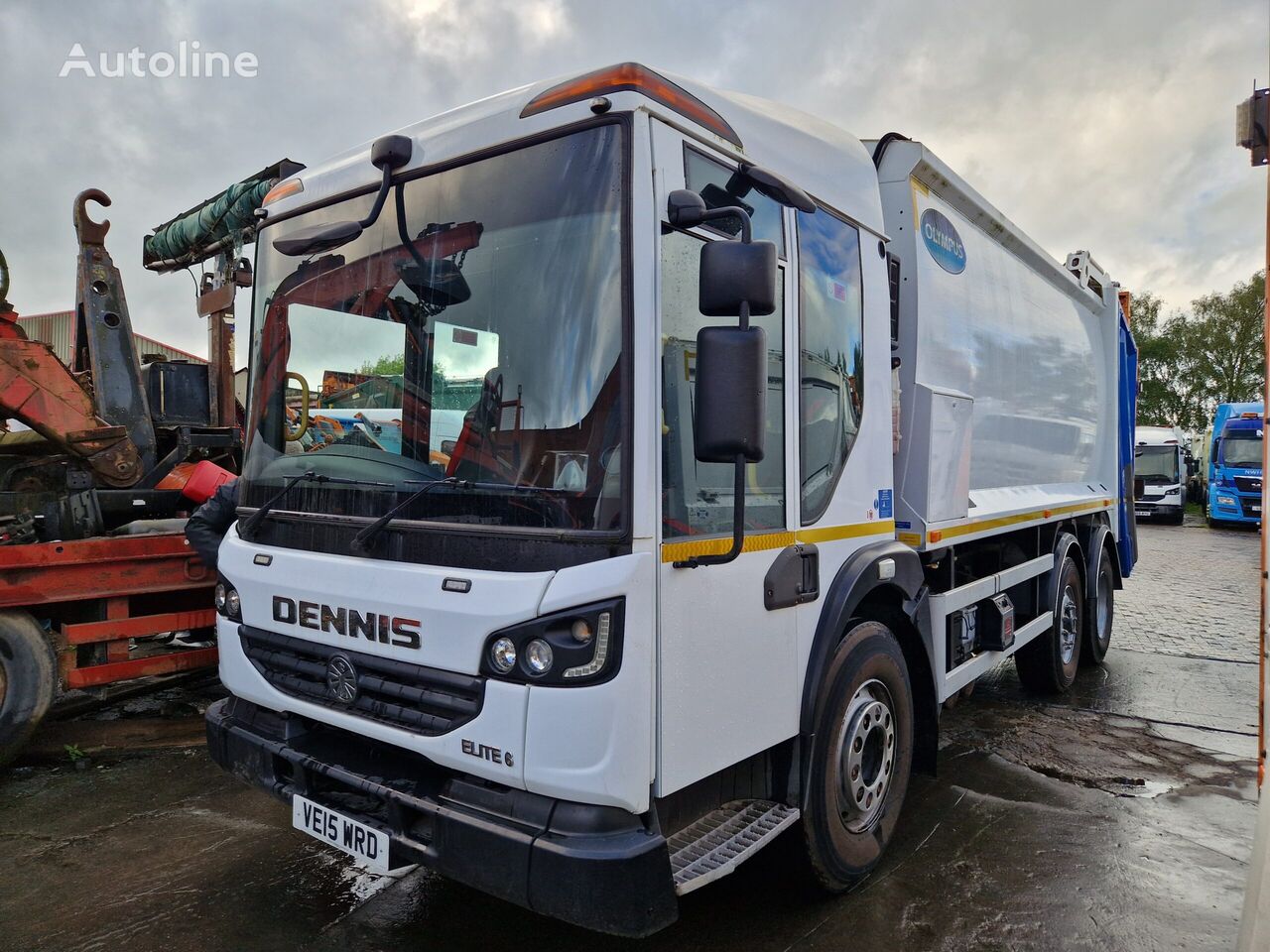 Dennis Elite garbage truck