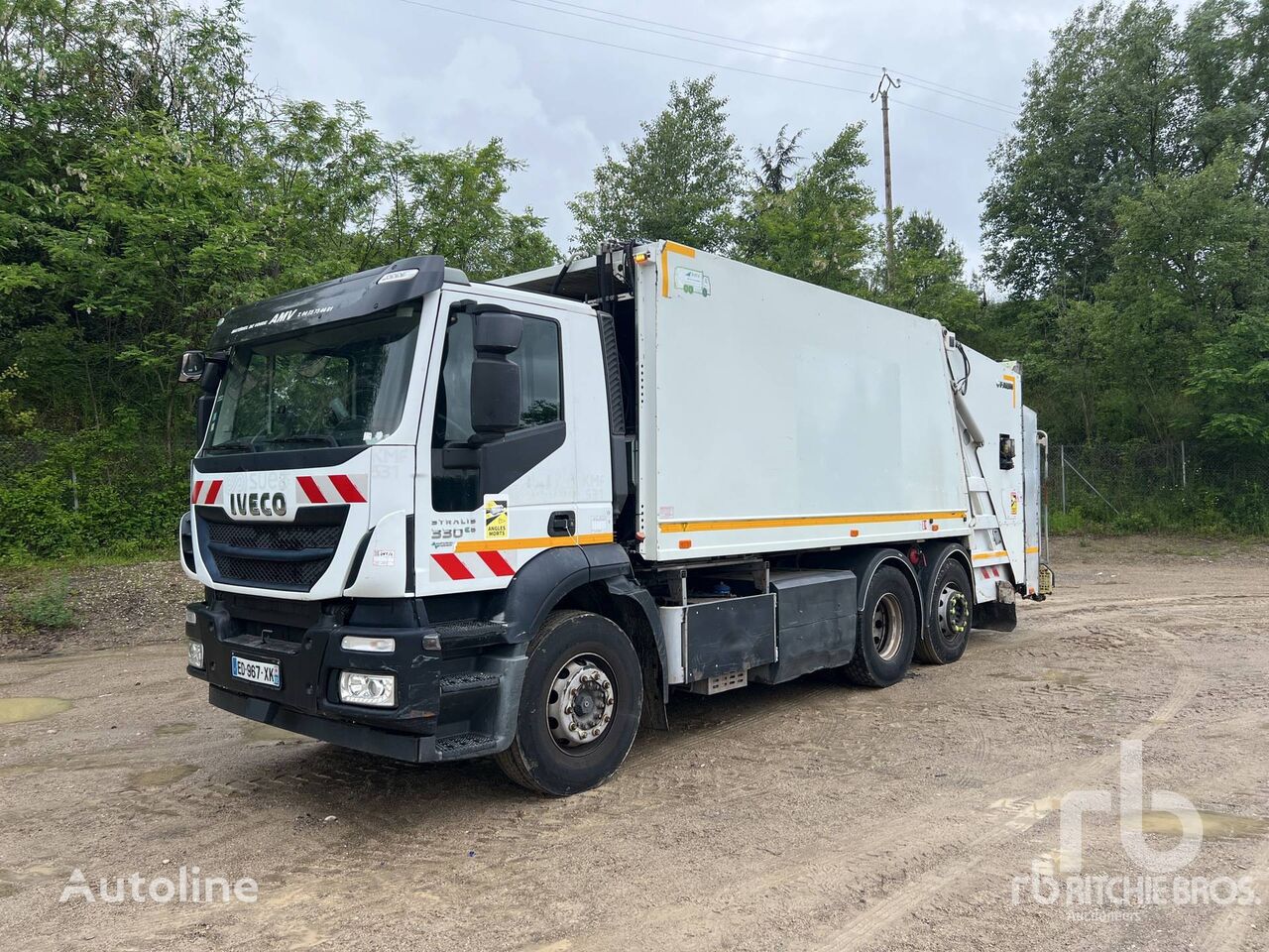 IVECO STRALIS 330 6x2 Rear Loader Camion Benne A Müllwagen