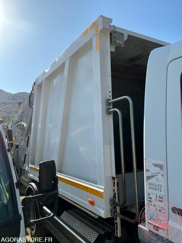 2016 مرسيدس بنز ATEGO-47730622
