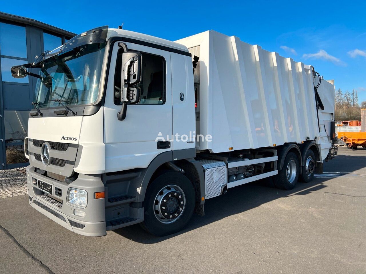 Truk sampah Mercedes-Benz Actros 2532 - Autoline