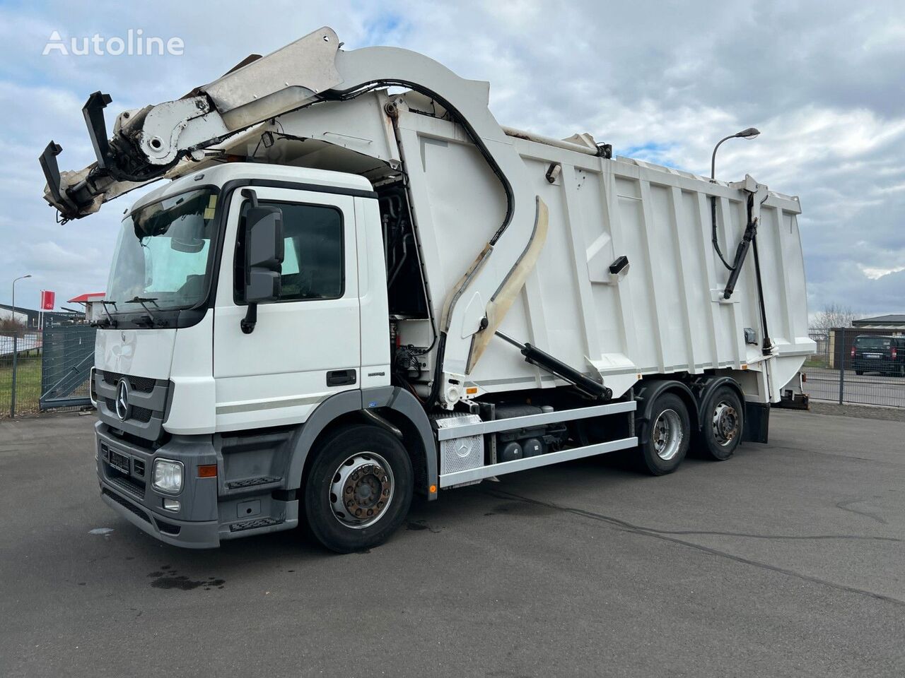 απορριμματοφόρο Mercedes-Benz Actros 2532 MP 3 Faun Frontlader 533 Waage