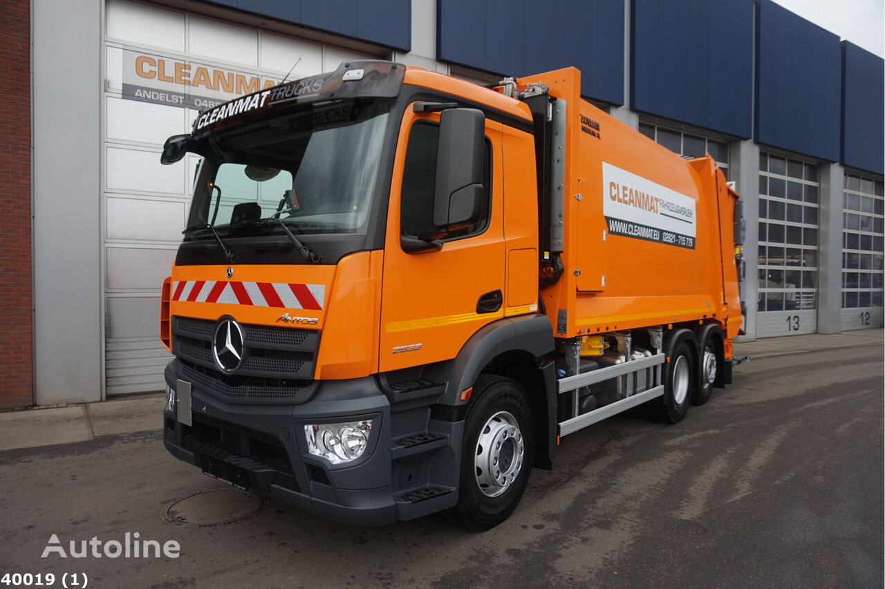 camion dei rifiuti Mercedes-Benz Antos 2533 Zoeller 22m3