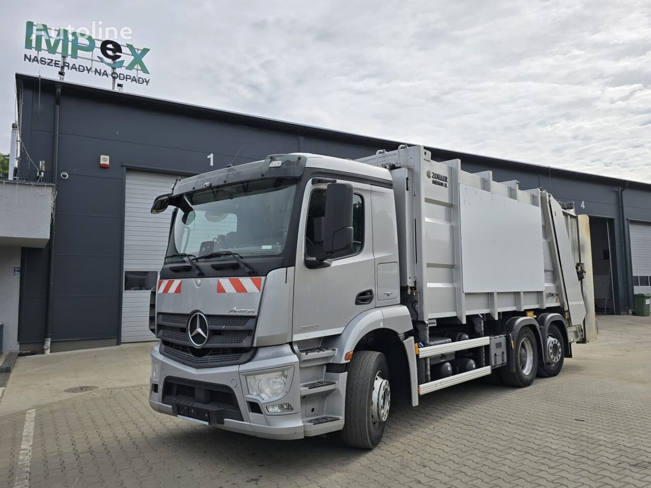 شاحنة جمع ونقل النفايات Mercedes-Benz Antos 2633 - Zoeller Medium XL