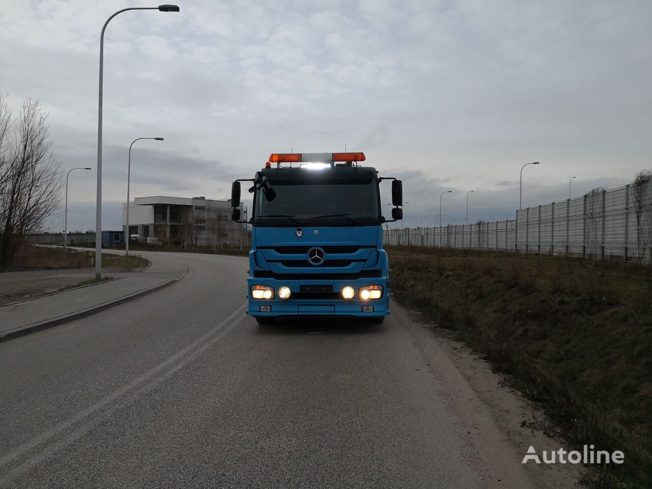 کامیون حمل زباله Mercedes-Benz Axor 2529