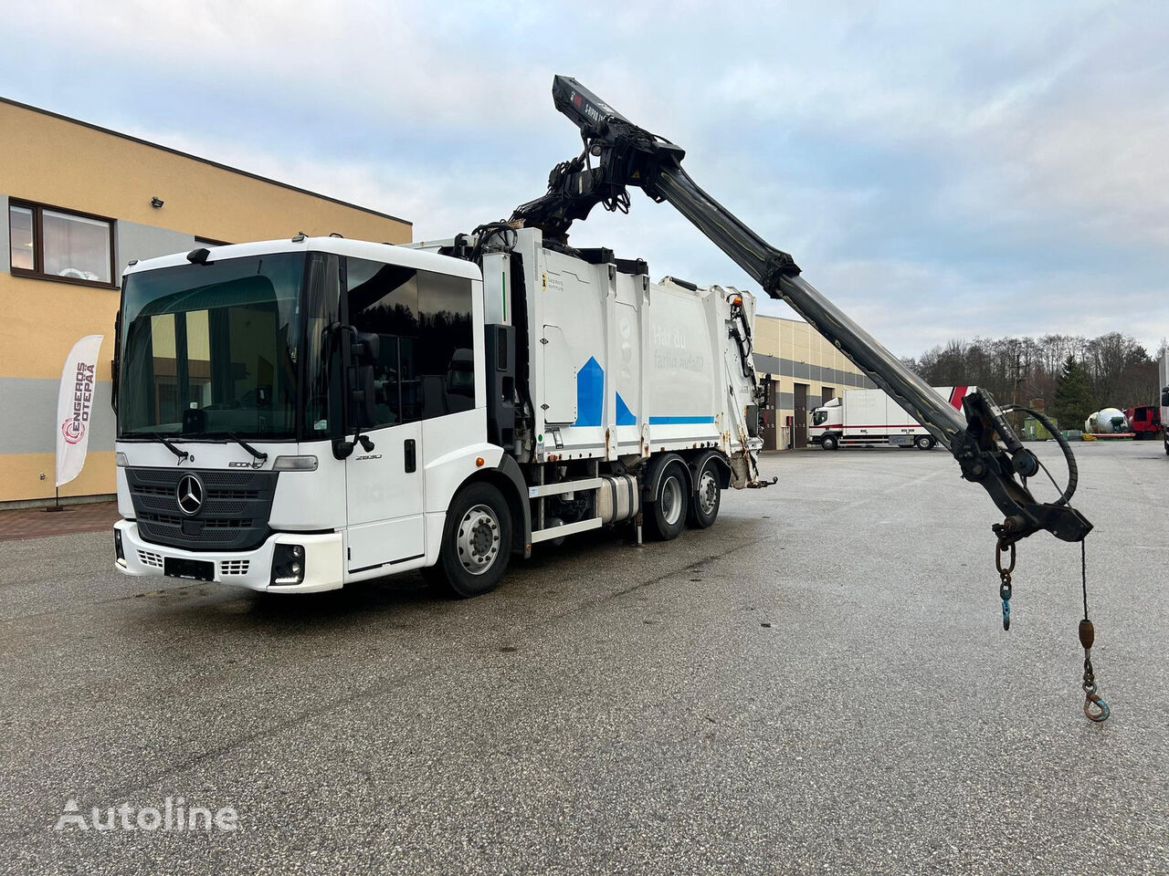 Camion poubelle Mercedes-Benz ECONIC 2630 6X2 EURO6 + JOAB + HIAB CRANE - Autoline