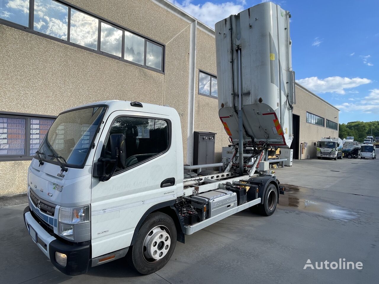 Mitsubishi Fuso Camion dei rifiuti Mitsubishi Fuso ECO HYBRID 7C15 CANTER FARID  vuilniswagen