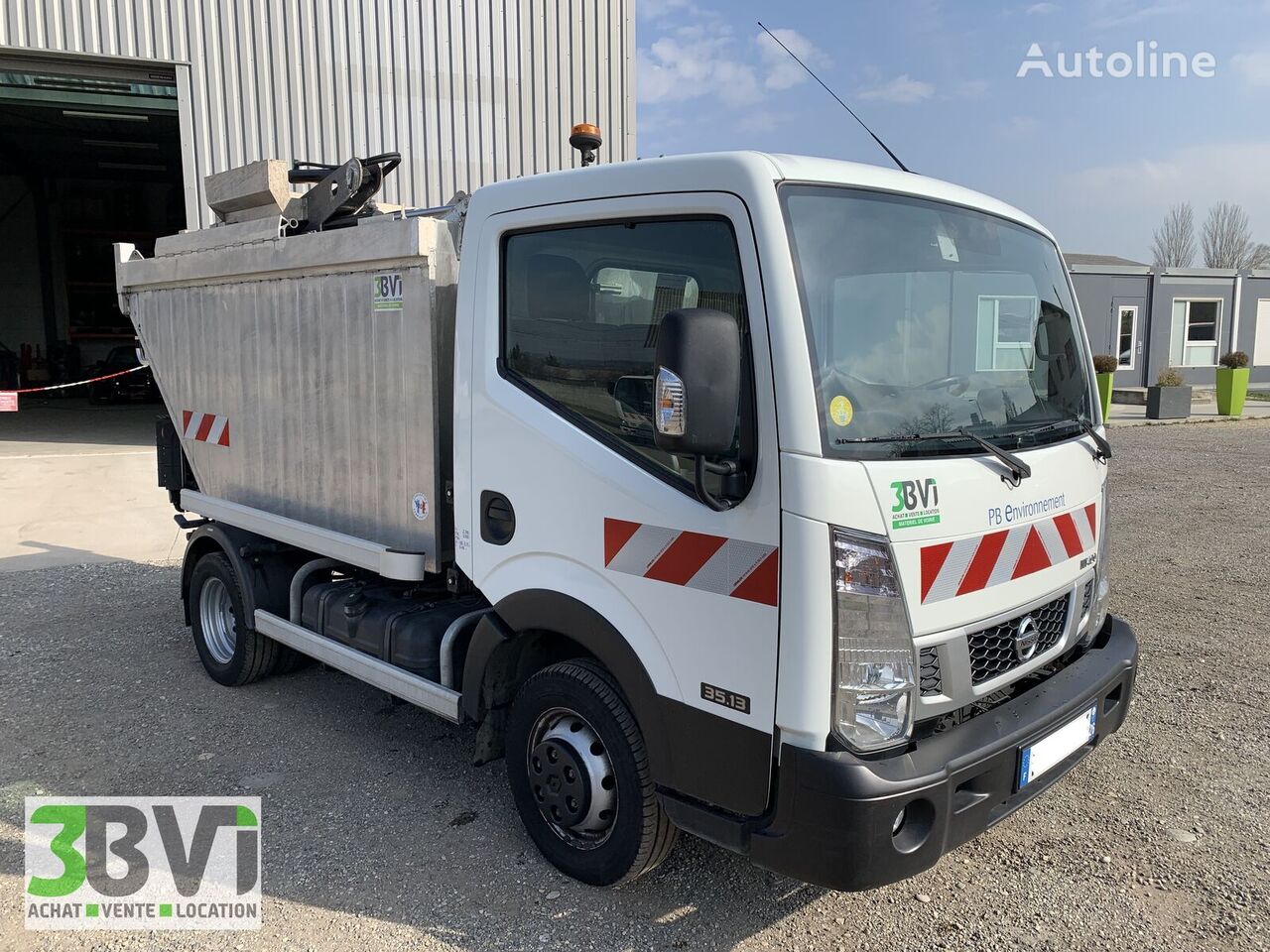 Nissan Cabstar NT400 vuilniswagen