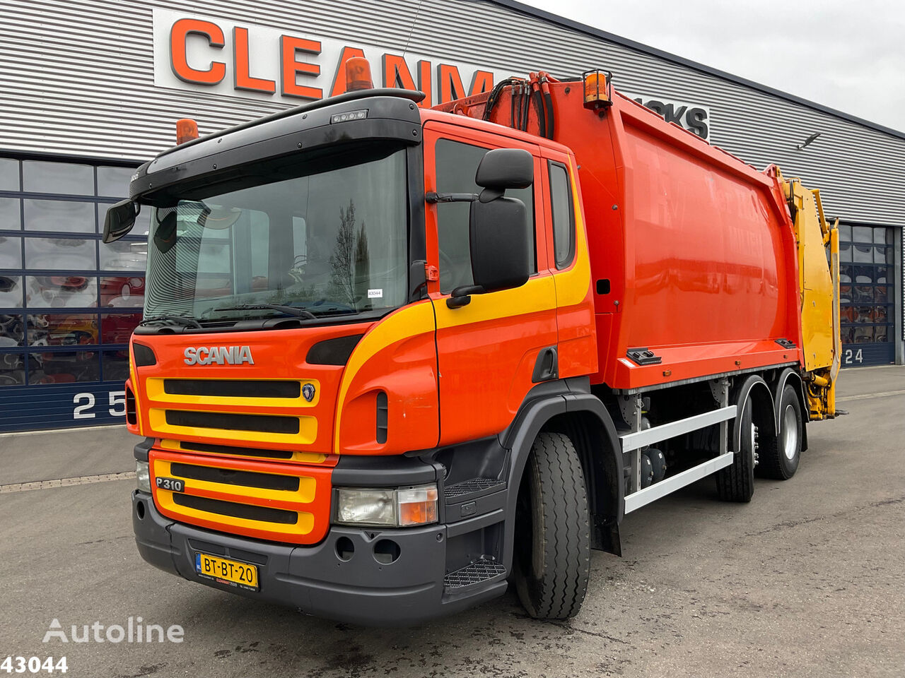 شاحنة جمع ونقل النفايات Scania P 310 Manual Geesink 20m³