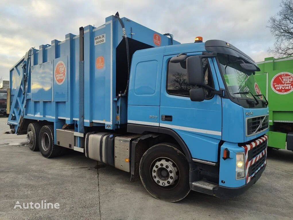 truk sampah Volvo FM 300 6X2 Euro4 VDK PUSHER 3000 MAX Waste collector / Müllwagen