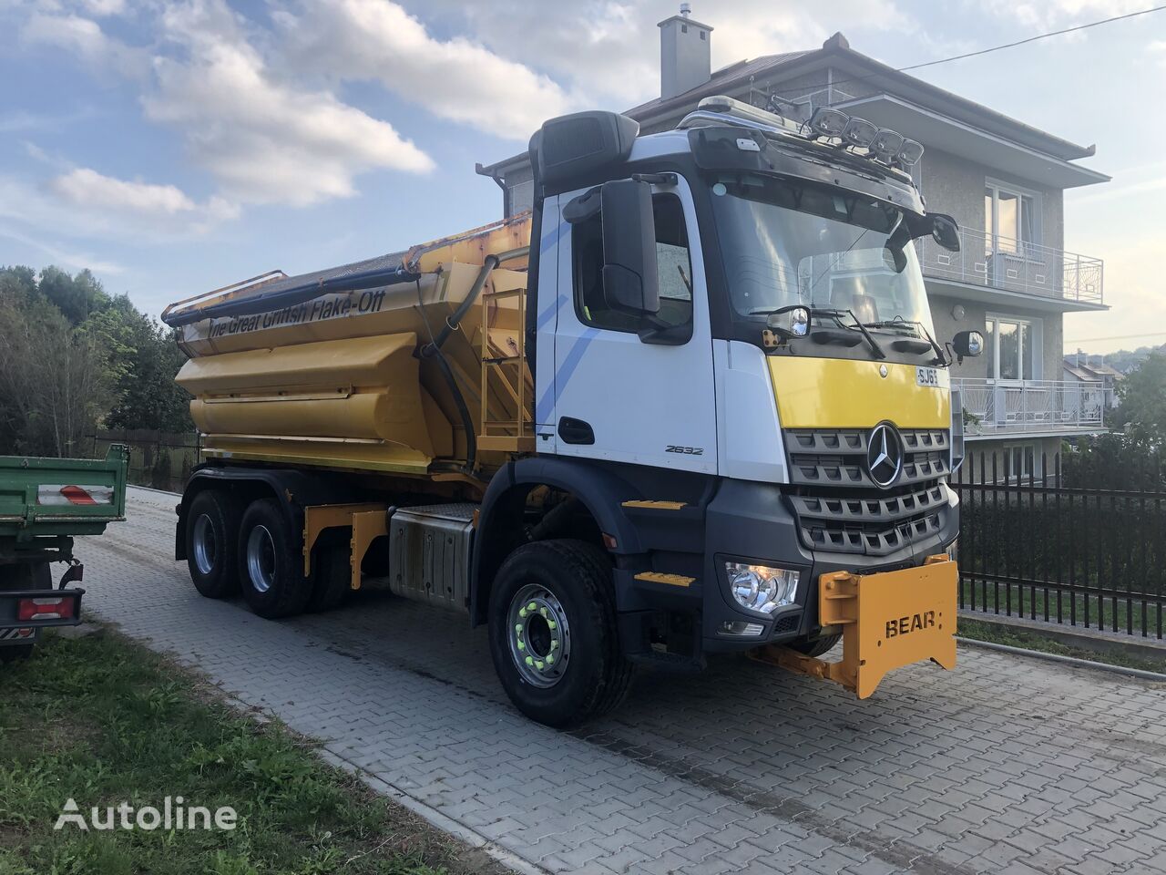 liivapuistur Mercedes-Benz Arocs 2633 6x4 euro6 econ plough gritter