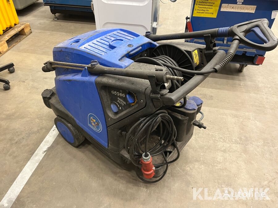 Nilfisk Alto Neptune 4 industrial vacuum cleaner