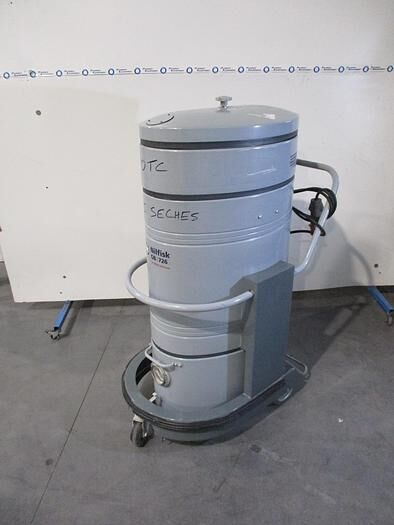 Nilfisk GB 726 aspirador industrial