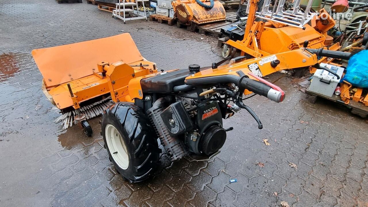 Bucher Elite 13H handveegmachine