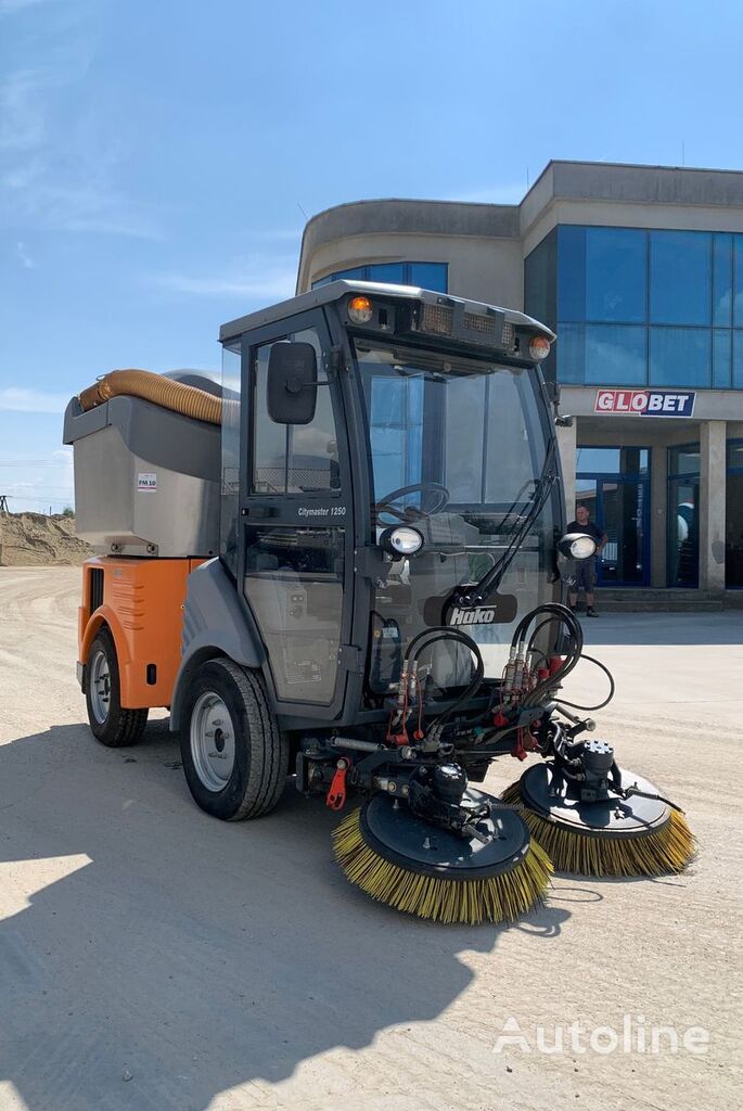 Hako CITYMASTER 1250 road sweeper