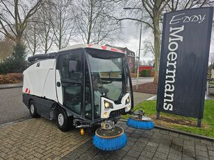 уборочная машина Johnston C201