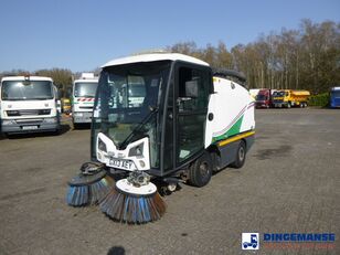 balayeuse Johnston C202 compact street sweeper