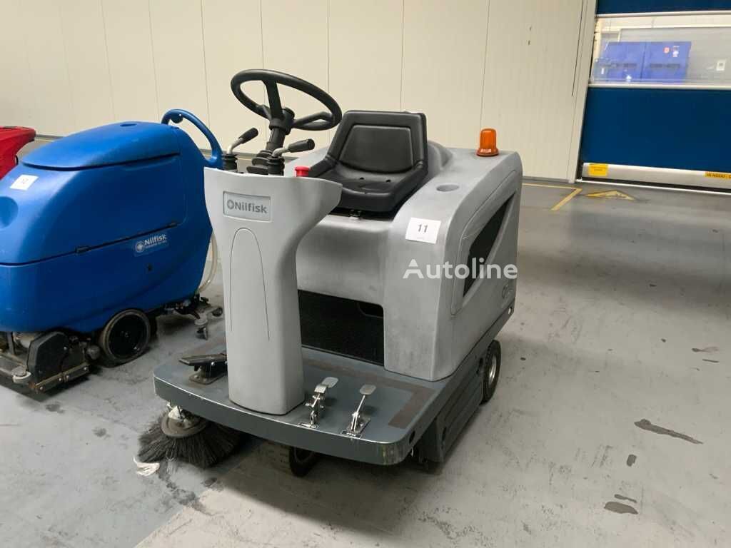 Balayeuse Nilfisk SR 1101 B à vendre | Autoline TG Balayeuse Nilfisk SR 1101 B - Autoline