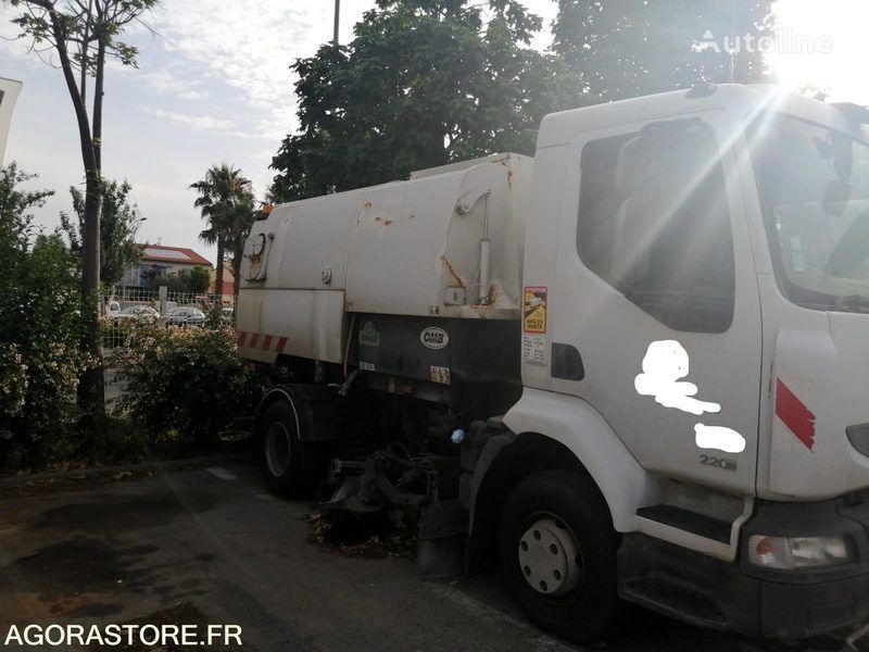 Renault MIDLUM road sweeper