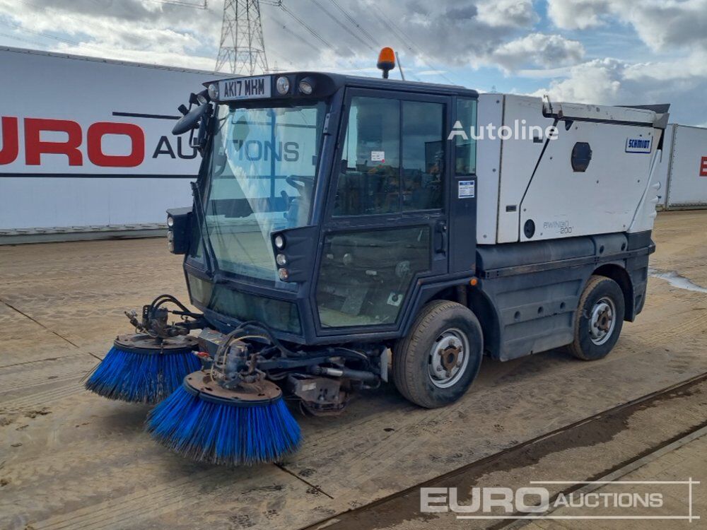 balayeuse Schmidt 2017 Schmidt 4x2 Road Sweeper, Reverse Camera, Automatic Gearbox