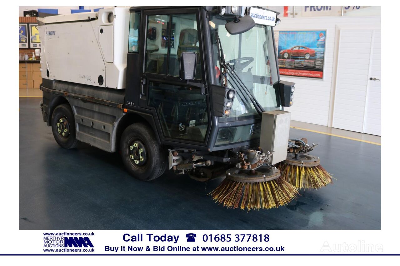 ماشین نظافت راه و جاده Schmidt SWINGO AUTO 4.5 TON SWEEPER